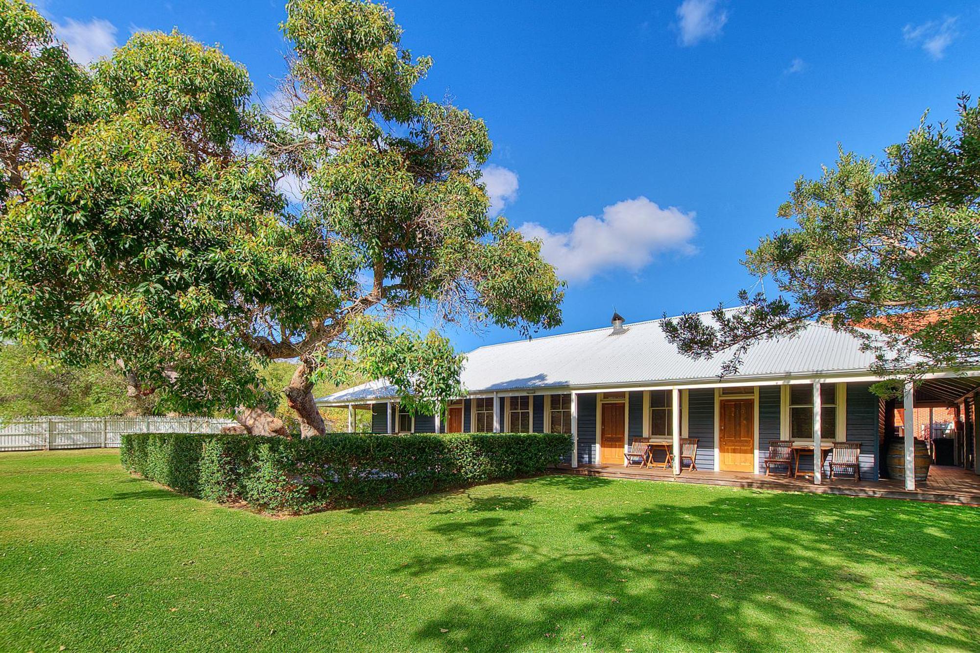 Caves House Hotel & Apartments Yallingup Exterior photo